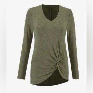 CAbi Style 3623 Size L Reveal Long Sleeve